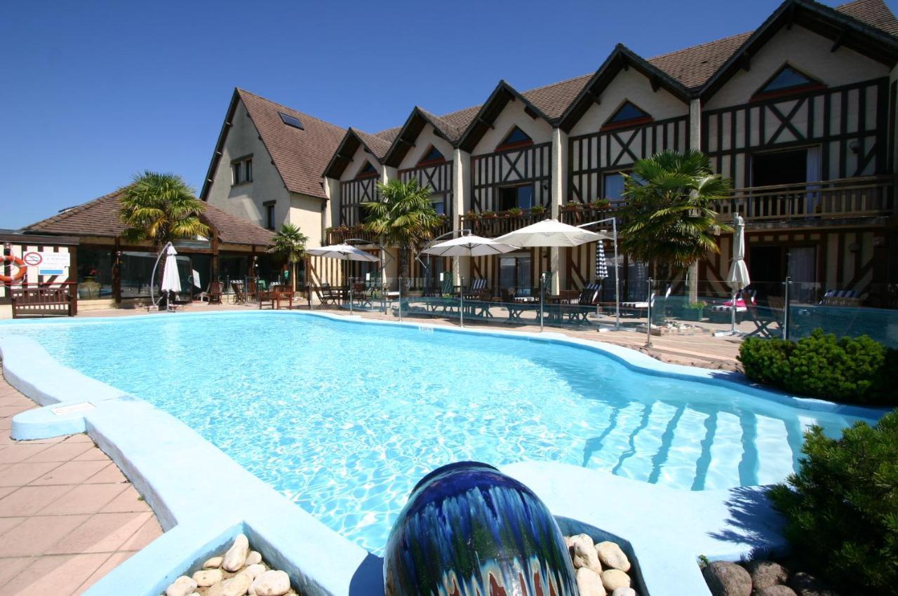 Logis Le Clos Deauville Saint Gatien Exterior foto